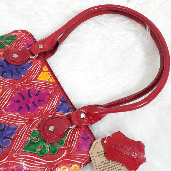 VIVID by Sukriti 100% Leather Red Damask Pattern Hand-Painted Bag - Picture 8 of 16